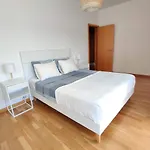 Marina Views Апартаменты *